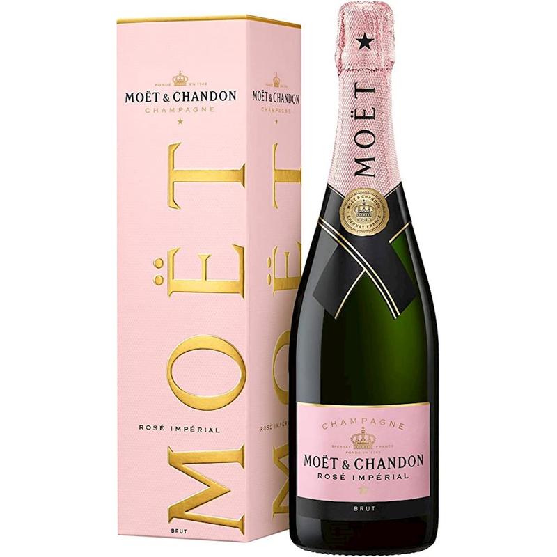 Podawanie szampana Moët & Chandon