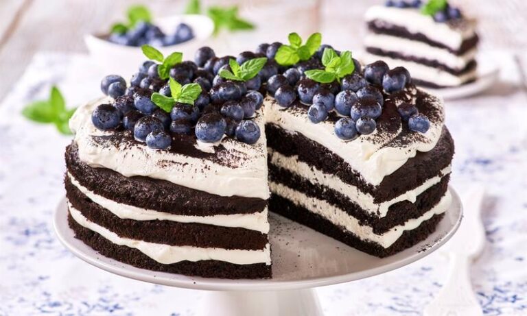 Odkryj Sekrety Black Velvet: Przepis, Historia i Niepowtarzalne Smaki Tej Klasycznej Nalewki