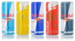 Odkryj najlepsze drinki z Red Bull, które oczarują Twoich gości