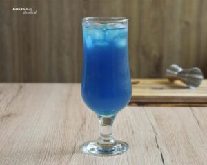 Odkryj sekrety niebieskiego drinka – łatwe przepisy na kolorowe koktajle