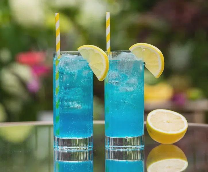 Drink z blue curacao