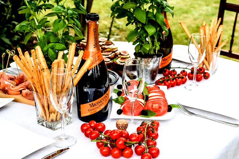Prosecco i przekąski