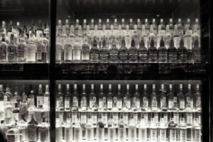 Inwestowanie w alkohol – czy kolekcjonowanie trunków się opłaca?