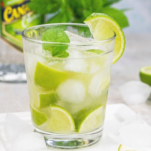 Caipirinha drink: orzeźwiający koktajl z cachaça w kilku prostych krokach