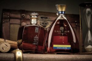 Prezenty na dzień mamy: top 5 alkoholi na elegancki upominek